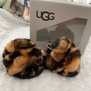 Baby Ugg fluff yeah slides size 1